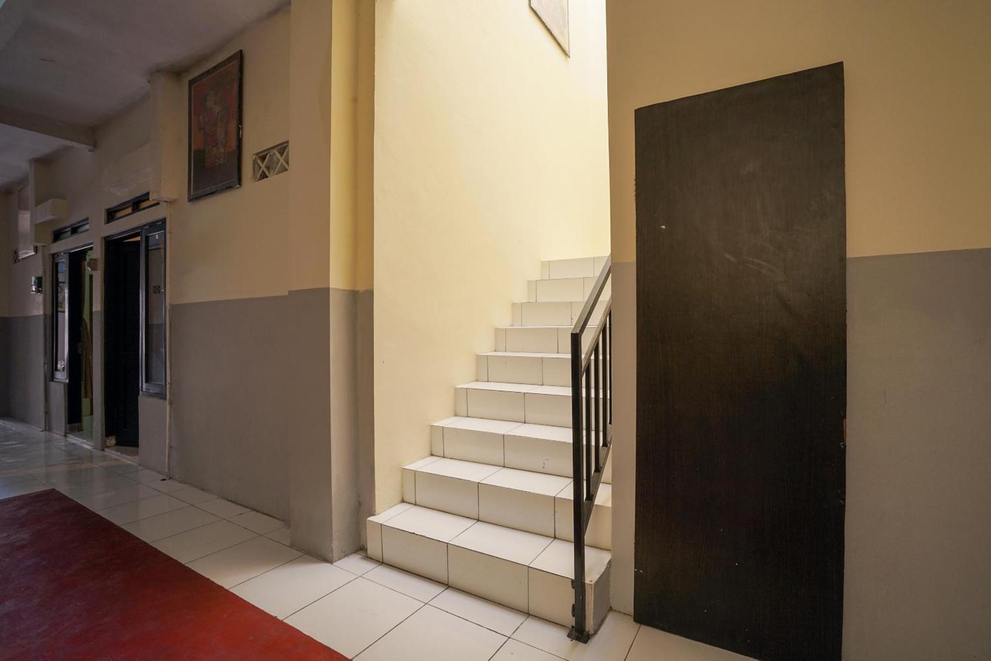Hotel O Seturan Near Hartono Mall Yogyakarta Formerly Maleo Kostel Kejayan Exterior photo