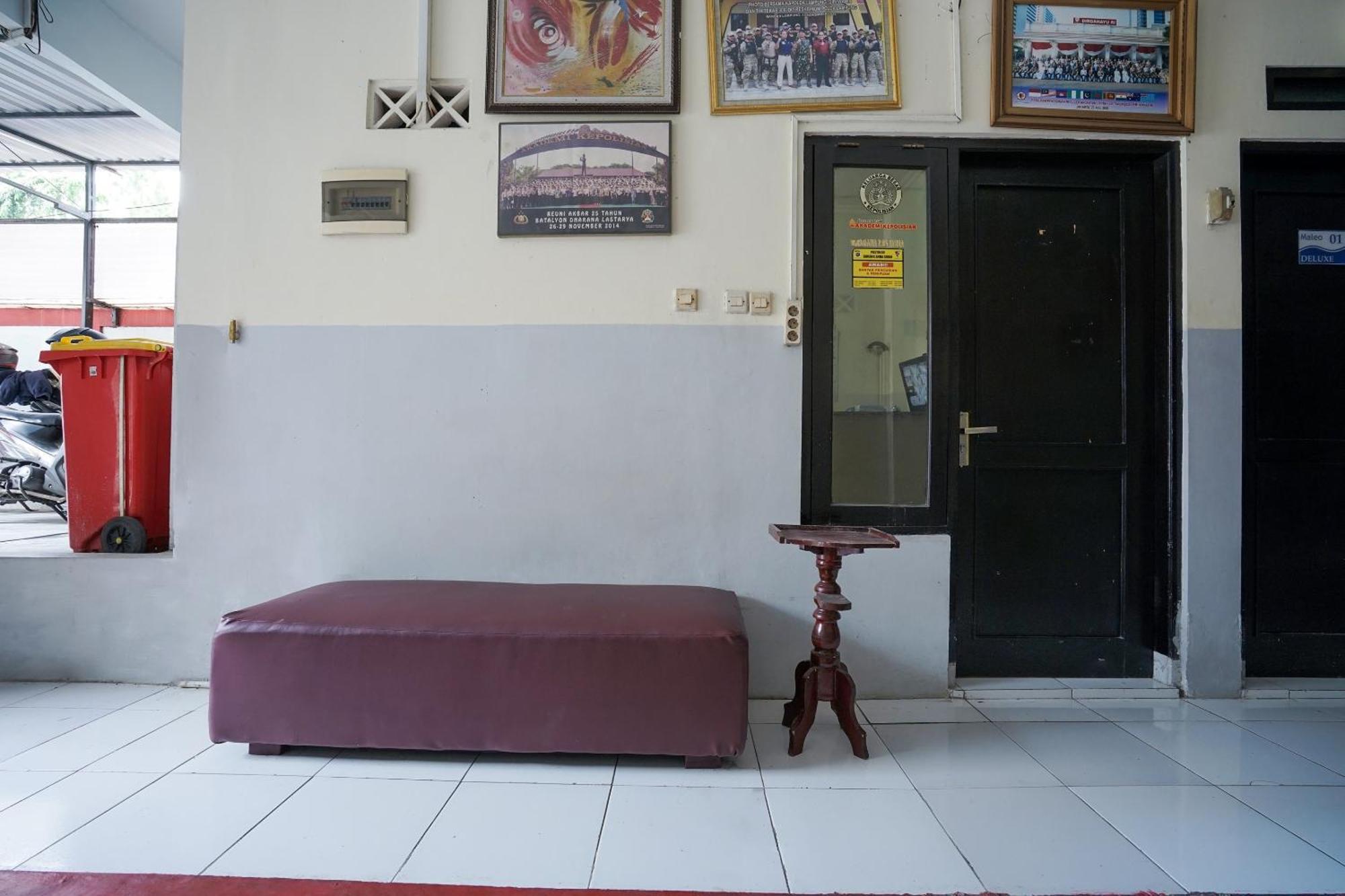 Hotel O Seturan Near Hartono Mall Yogyakarta Formerly Maleo Kostel Kejayan Exterior photo